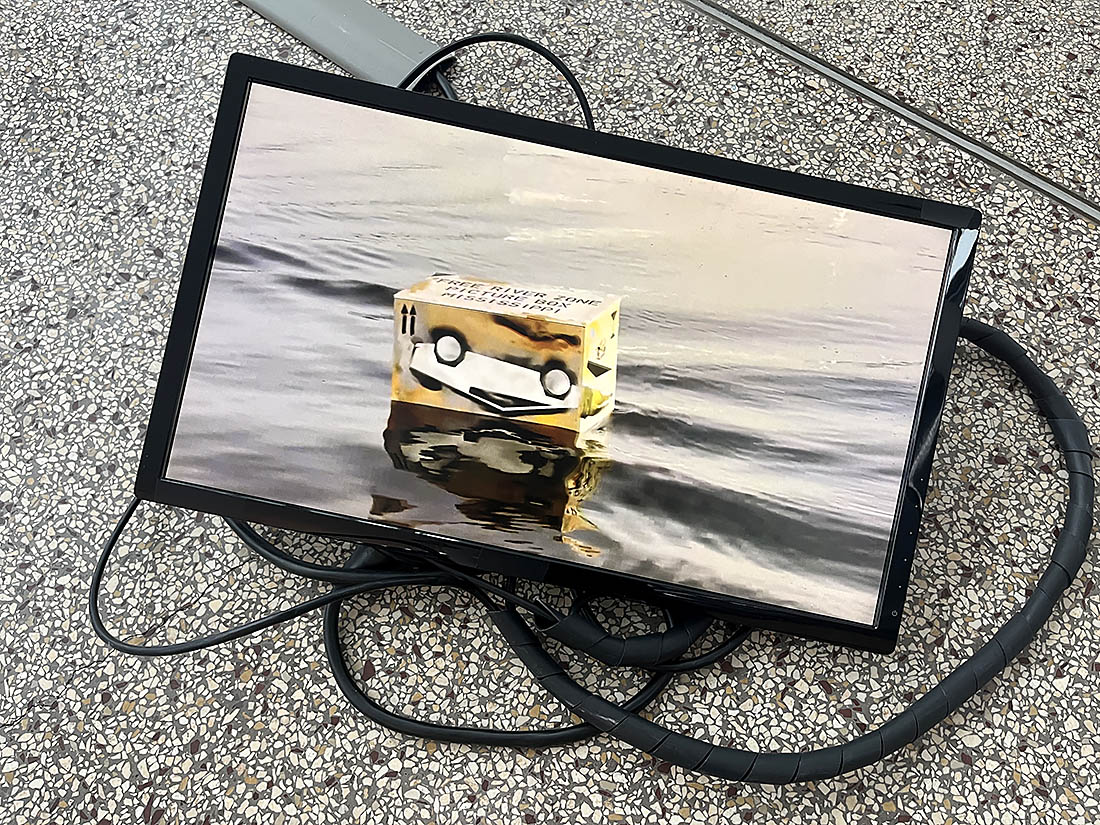 Free River Zone Picture Box, Mississippi